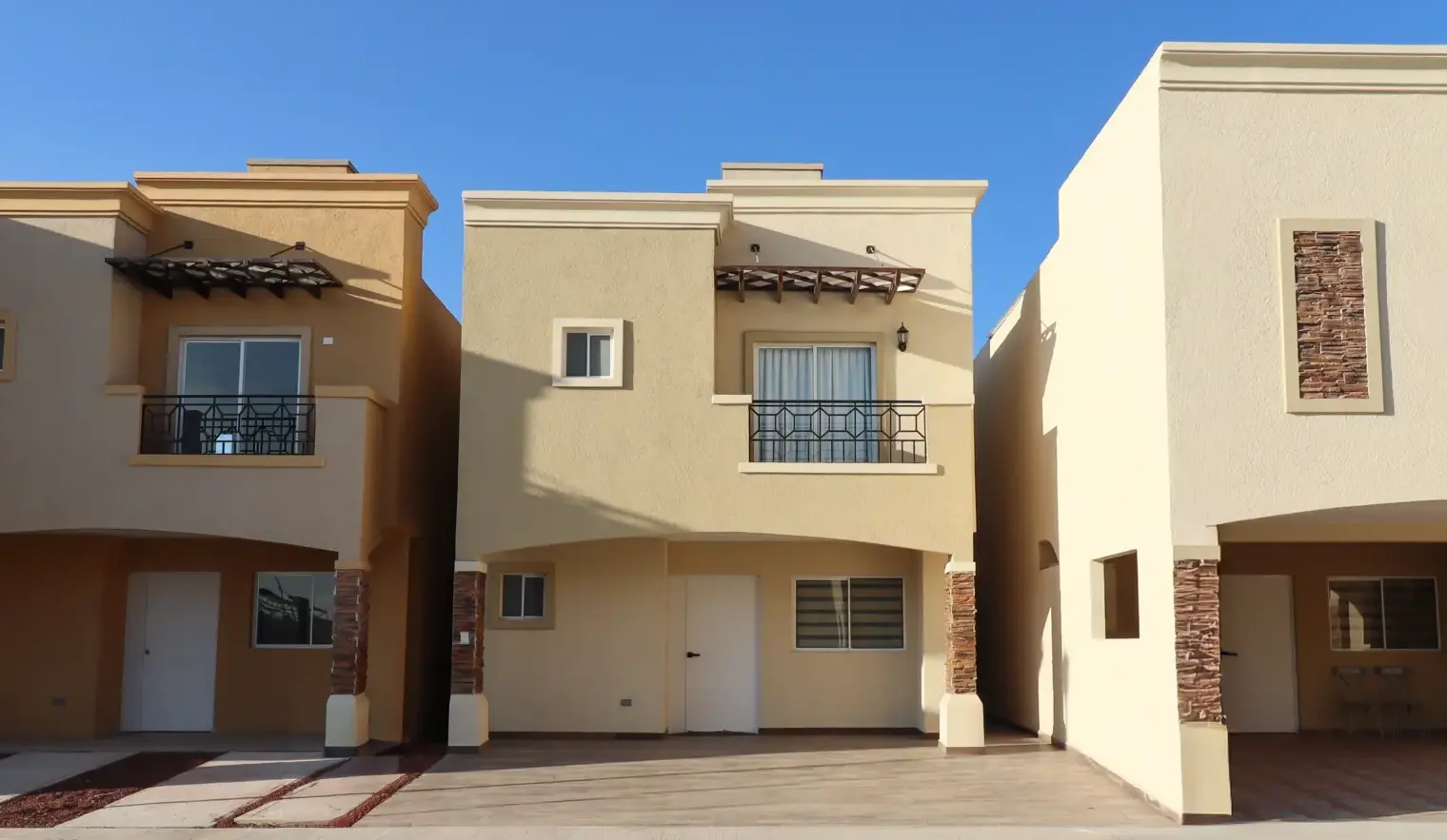 Brachetto Fachada scaled e1772302990147